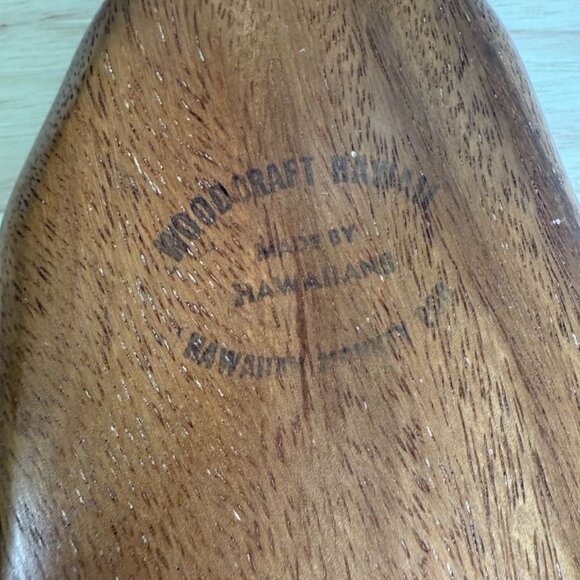 Handcrafted Leaf-Shaped Wooden Serving Tray 3-Compartments 16" Long Decorative T - Picture 8 of 11